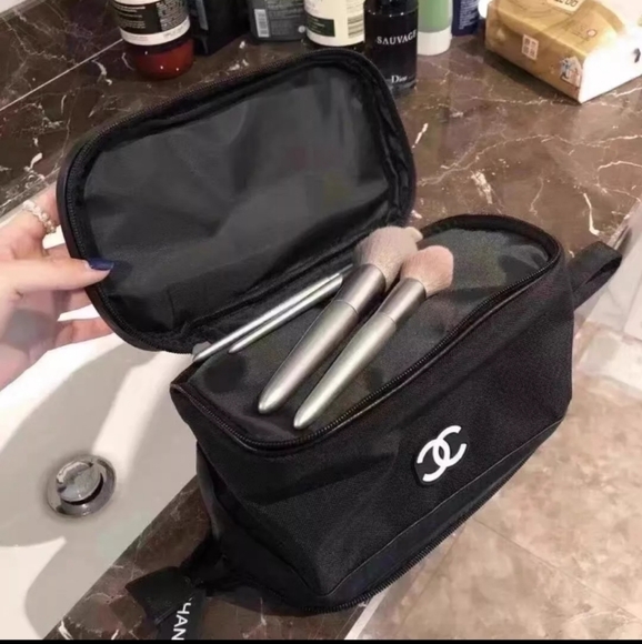 Authentic Chanel Black Nylon Makeup Bag New - Picture 4 of 5